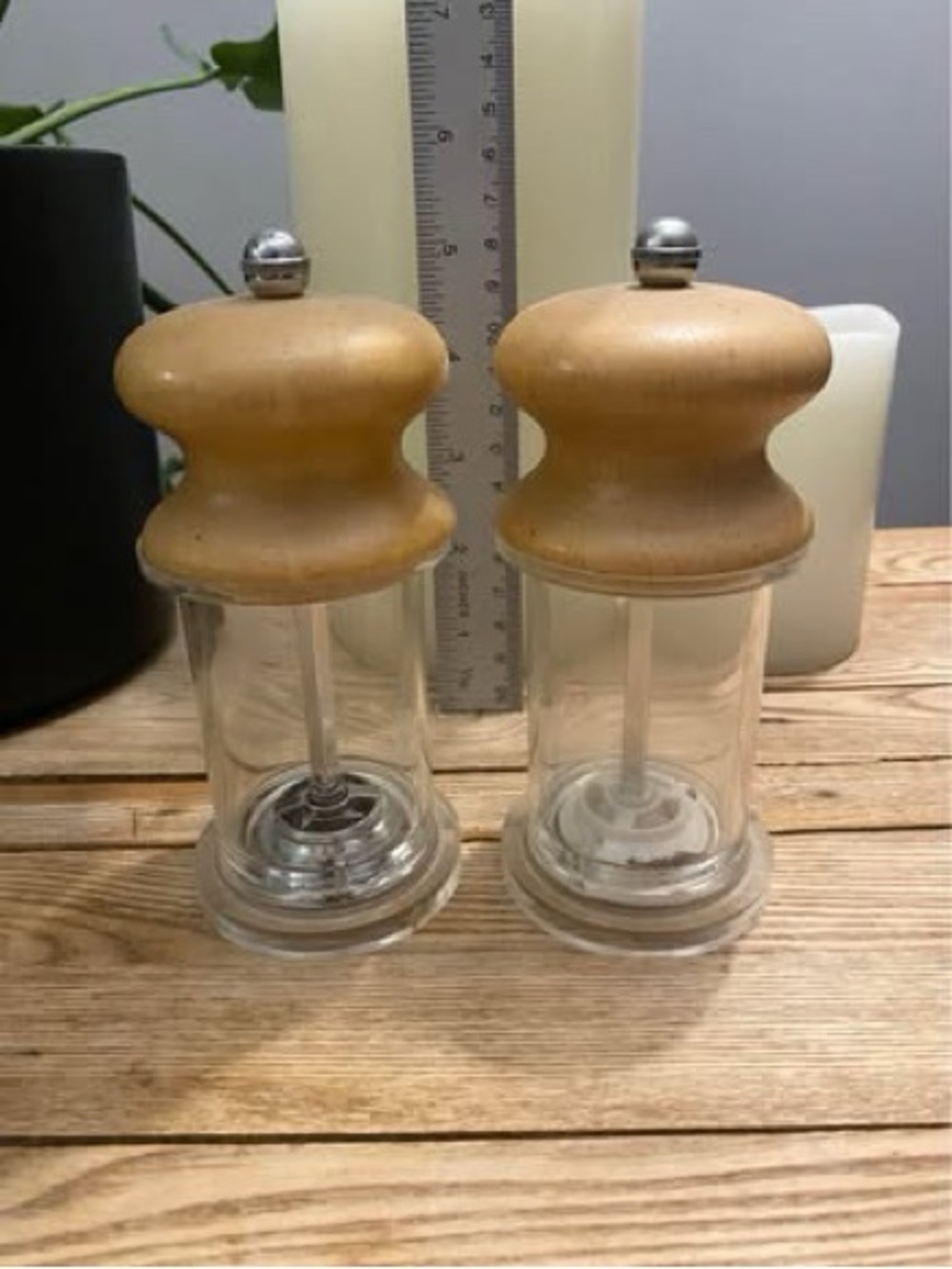 Vintage Lucite Wood Salt & Pepper Grinder Mill Set Clear Acrylic